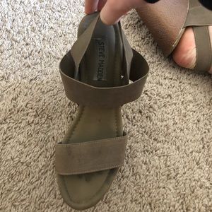 Steve Madden Grey Wedges